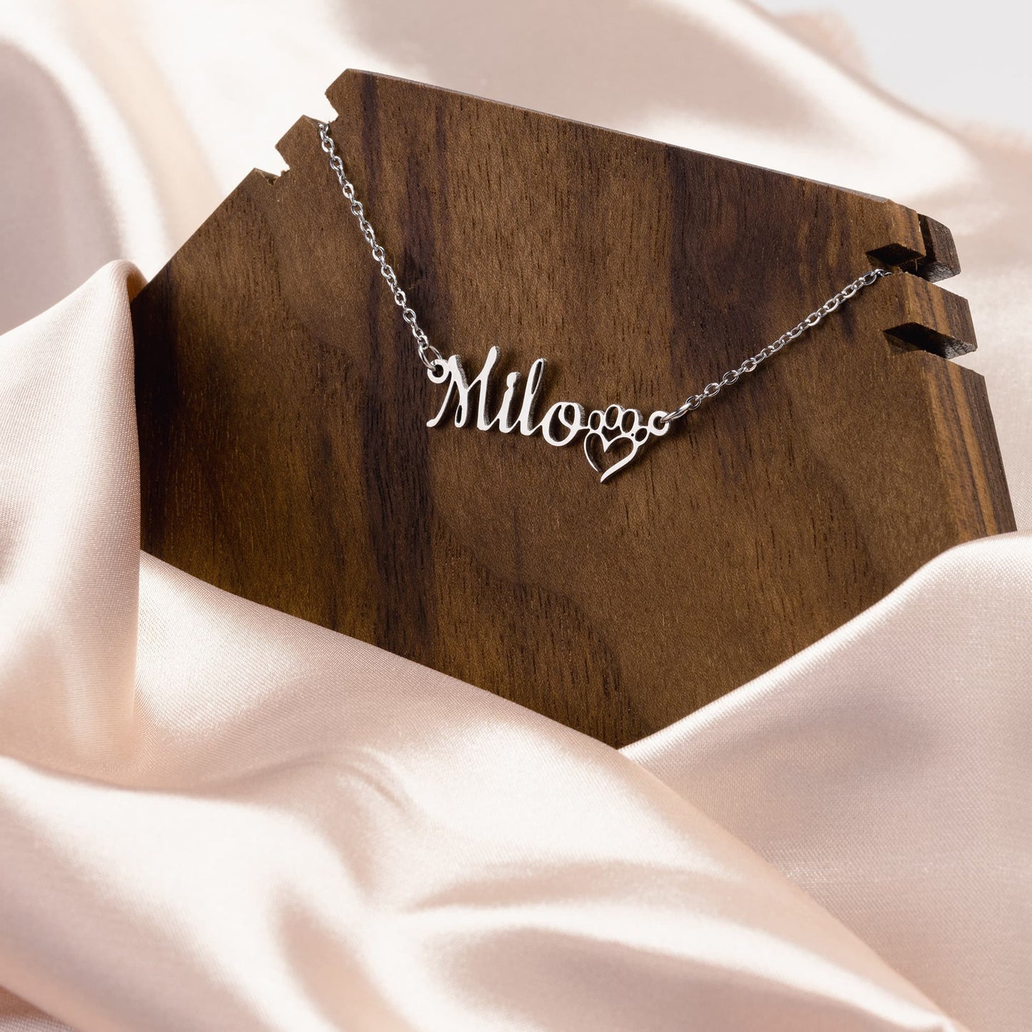 Dog Mom Necklace - Mother's Day, Birthday, Christmas Gift