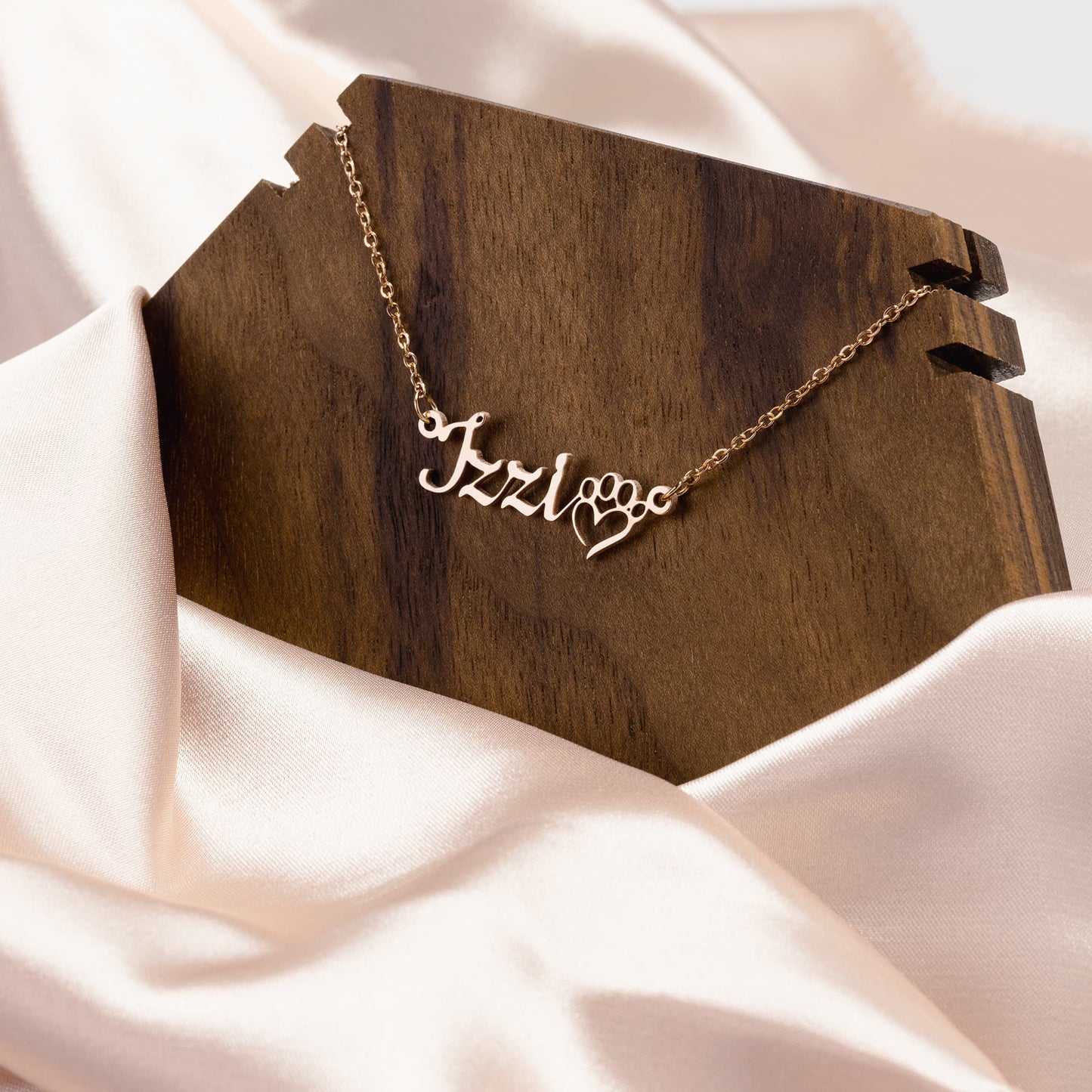 Dog Mom Necklace - Mother's Day, Birthday, Christmas Gift